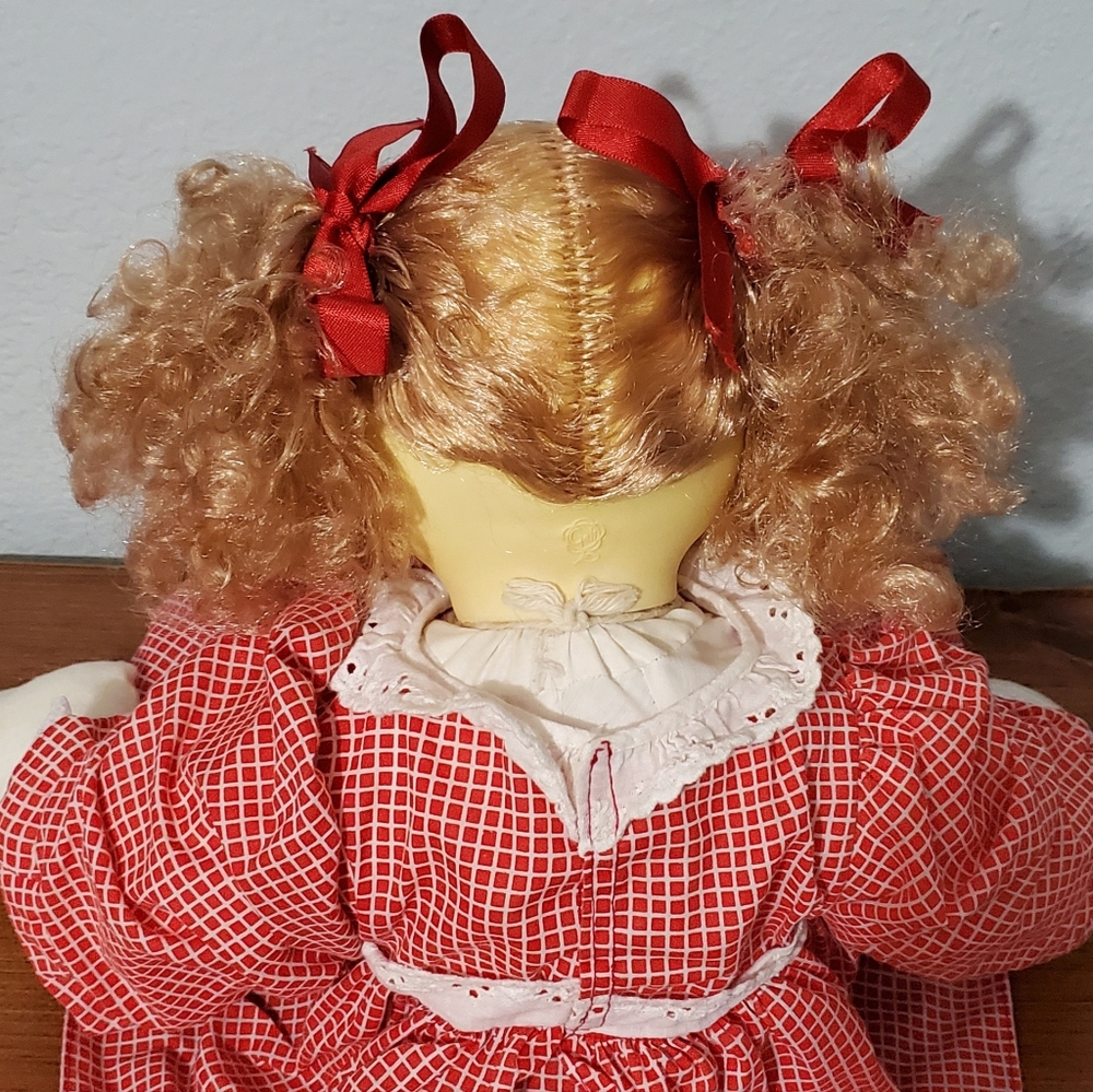Vintage, Geli Doll Named Samantha with Curly Hair. New Without Tags. - Picture 4 of 16